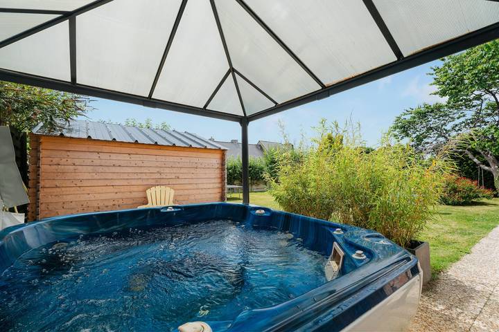 Maison de vacances pour 7 personnes, avec Jacuzzi et Jardin dans Côte d’Émeraude