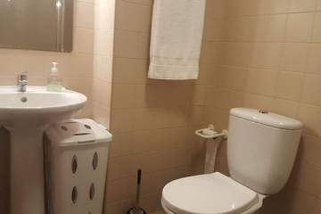 Apartamento De Férias para 5 Pessoas em São Miguel Island, Ponta Delgada, Foto 1