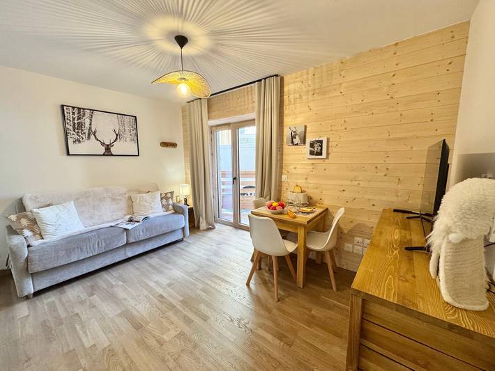 Studio entier, Studio cosy à Vars avec terrasse et parking privé in Vars, Région de Briançon
