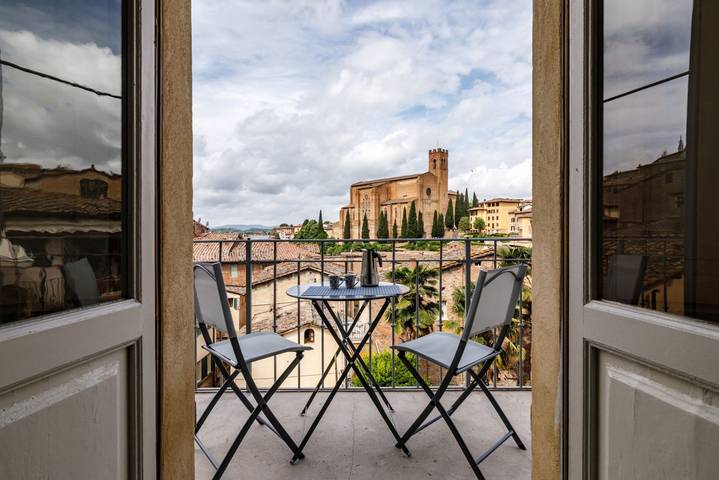Ferienwohnung für 2 Personen, mit Balkon/Terrasse in Siena