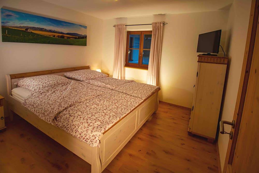 Ganze Wohnung, Direkt am Murnauer Moos-Premium Ferienwohnung in absoluter Traumlage in Murnau am Staffelsee, Das Blaue Land