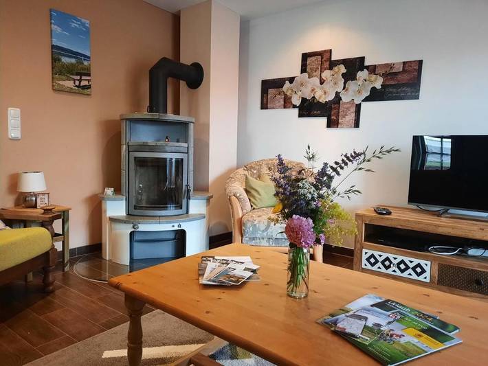 Ferienwohnung für 6 Personen, mit Balkon und Terrasse sowie Garten und Pool