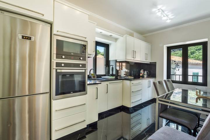 Entire apartment, Al - Vic Center House in São Vicente (Madeira), Madeira