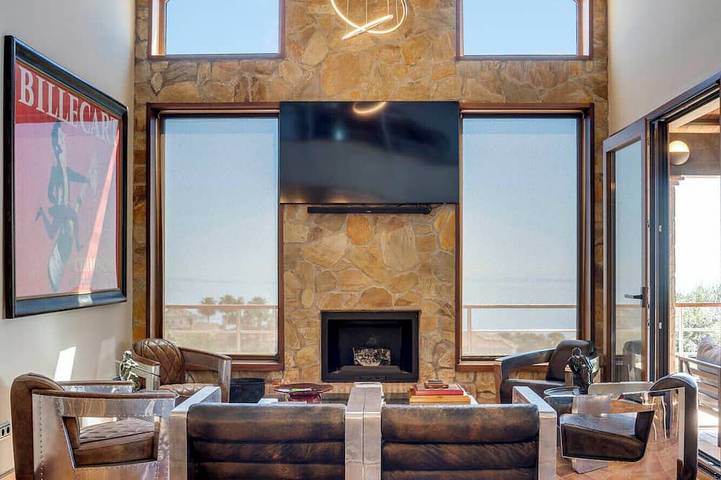 Luxury Sea View Villa Adjacent to Beach and Golf at Alcaidesa and Sotogrande. in Playa de La Alcaidesa, La Línea de la Concepción
