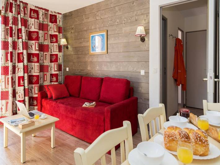 Gîte pour 4 personnes, avec piscine et balcon/terrasse, animaux acceptés à Valmeinier - 2