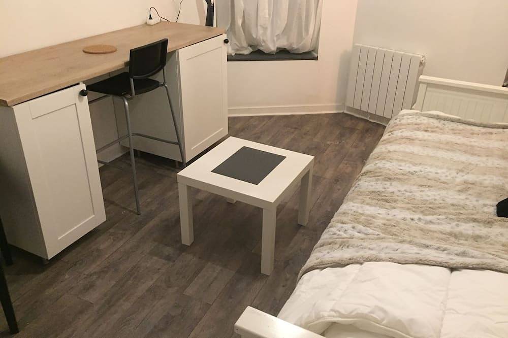 Entire apartment, Cozy studio in the city center of Brest in Brest, Brest region