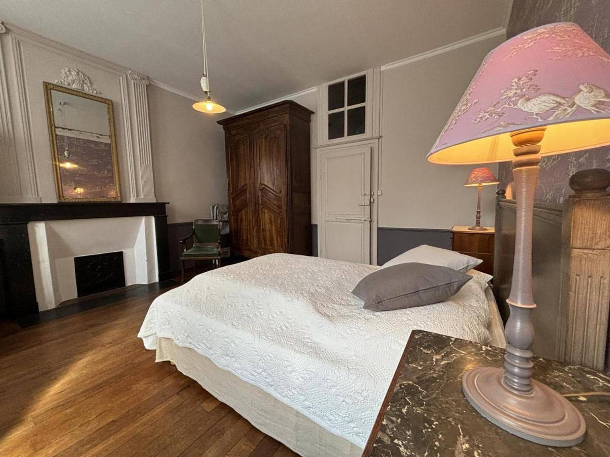 Holiday Home (6 Adults) in Cérilly, Région de Montluçon
