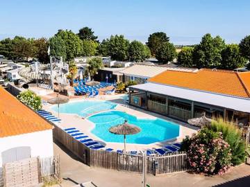 Camping pour 4 Personnes dans Longeville-sur-Mer, Vendée, Photo 2