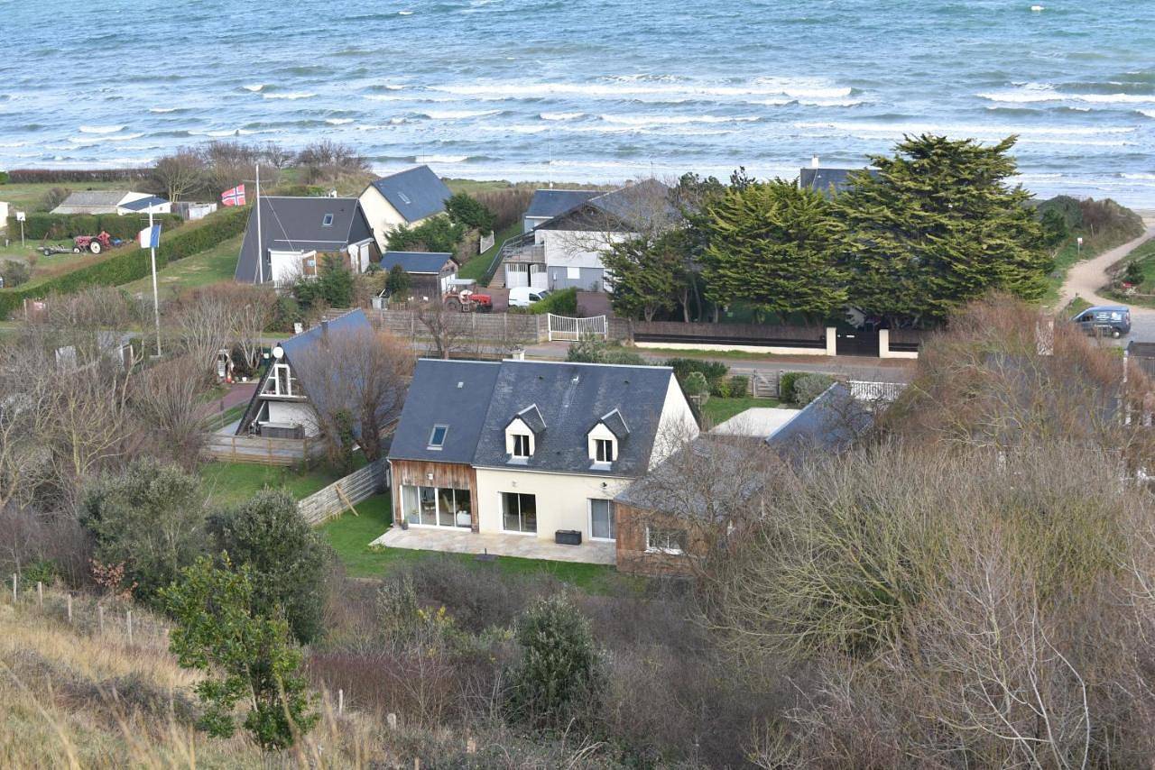 Double Room with Private Bathroom in Omaha Beach, Saint-Laurent-sur-Mer