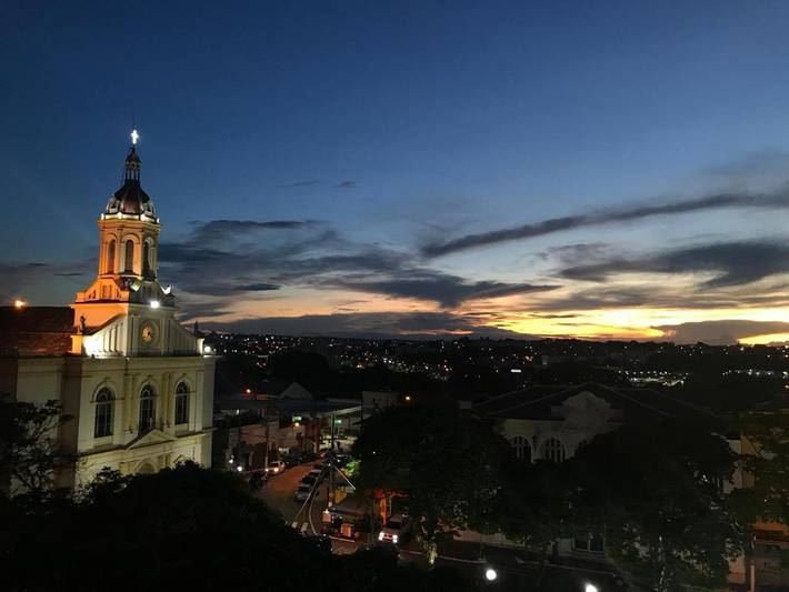 Casas e apartamentos de temporada para 5 pessoas, com vista e balcão em Itu