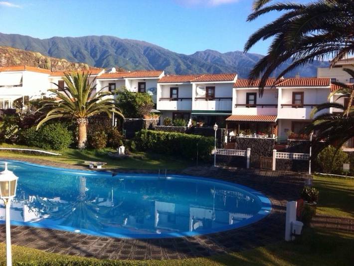Apartamento para 4 personas, con Balcón y Terraza además de Jardín y Piscina en Los Cancajos