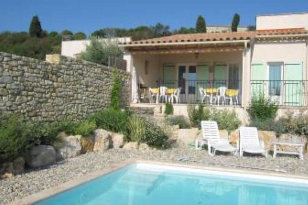 Maison avec jardin et piscine ( La cigale ) in Blauzac, Région de Nîmes