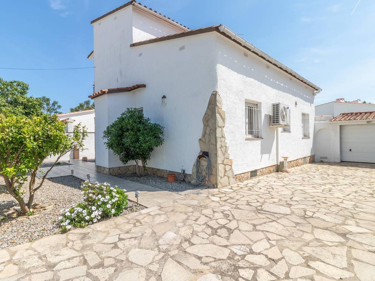 Villa con piscina privada climatizada, wifi, sat, cerca playa in Empuriabrava, Oberampurien
