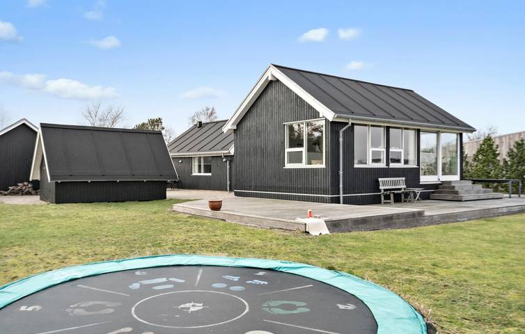 Ferienhaus für 6 Personen, mit Terrasse und Garten - 1