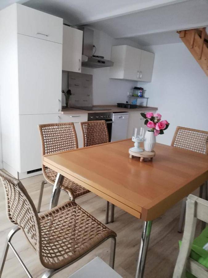 Ferienwohnung für 6 Personen, mit Terrasse und Ausblick
