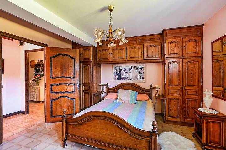 Location de vacances pour 6 personnes à Saint-Julien-les-Rosiers - 4