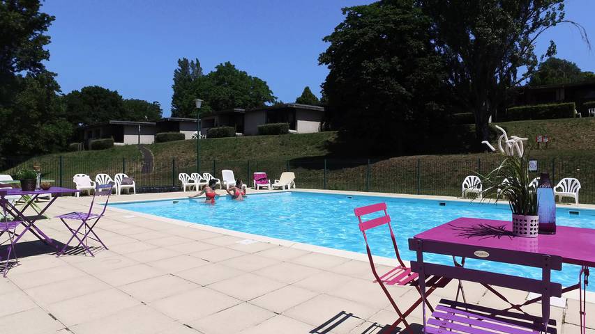 Gîte pour 6 personnes, avec terrasse, animaux acceptés à Parent