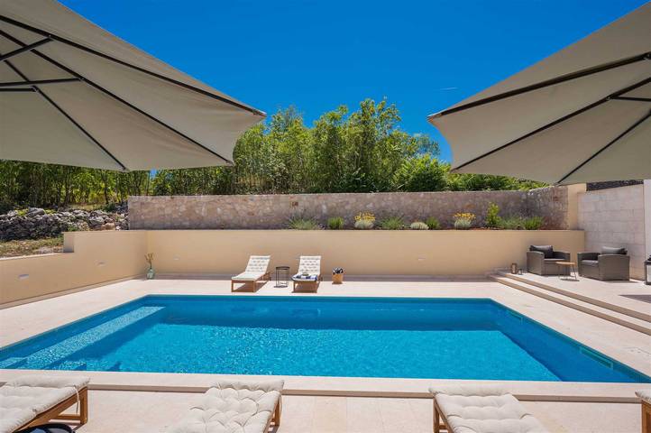 Villa für 6 Personen, mit Pool und Garten, kinderfreundlich - 1