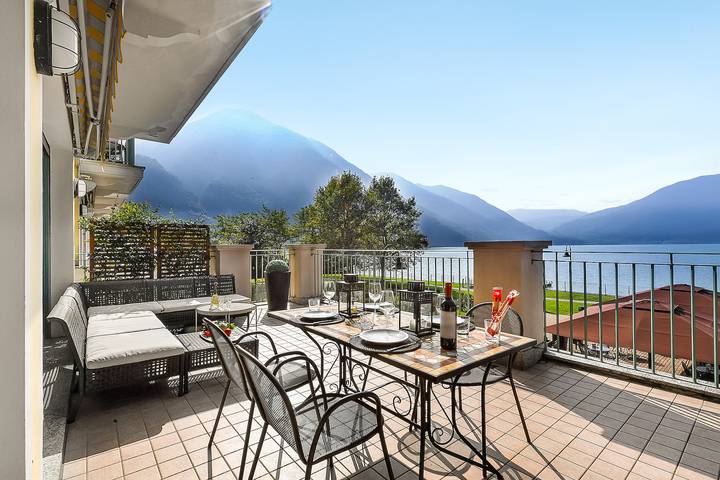 Vakantieappartement voor 4 personen, met terras en uitzicht op het meer, kindvriendelijk in Gemeente Porlezza