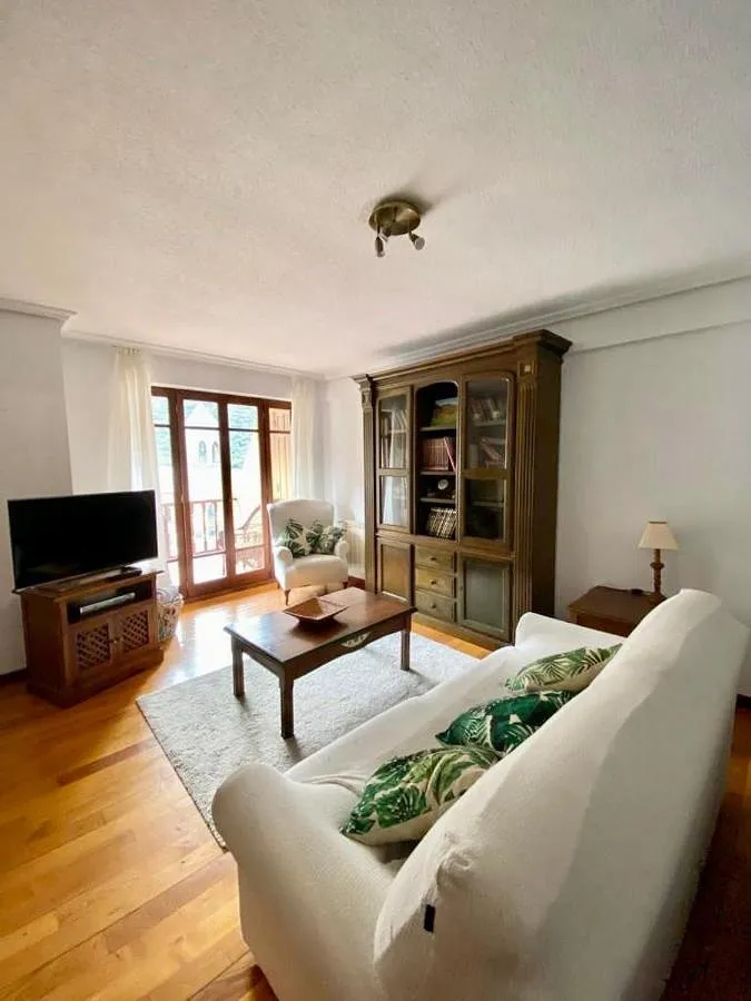 Ferienwohnung für 6 Personen, mit Ausblick und Balkon - 1
