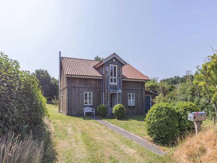Ferienhaus für 4 Personen, mit Terrasse und Garten in Langenhorn