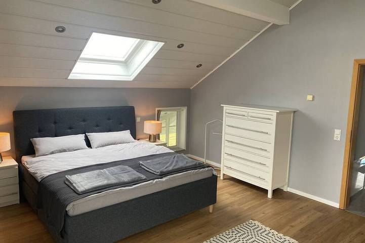 Ferienhaus für 8 Personen, mit Terrasse und Sauna sowie Garten in Bonn und Umgebung - 3