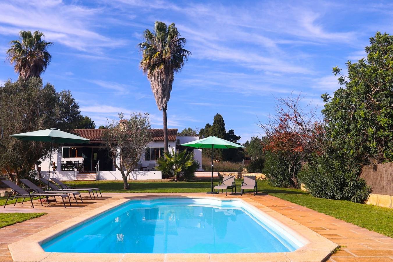 Villa Son Servera with Mountain View, Wi-Fi, Garden, Terraces & Pool: Parking Available, Pets Allowed in Port Nou, Son Servera