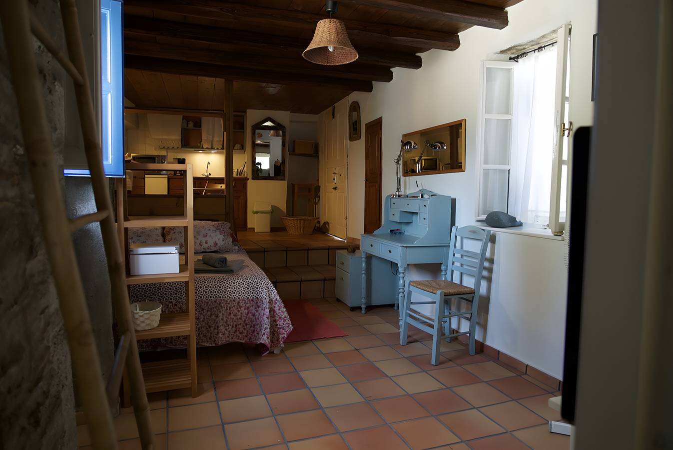 Casa Vacanze 'Alba Andros Studio' con Vista Mare, Wi-Fi e Aria Condizionata in Ipsila, Andros