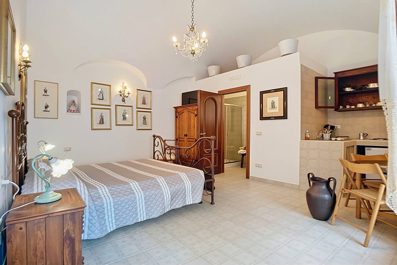 Estudio entero, Estudio 'Le Antiche Mansioni 2' con aire acondicionado in Monte Sant'Angelo, Gargano