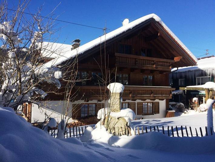 Ferienwohnung für 4 Personen, mit Terrasse und Garten in Obermaiselstein