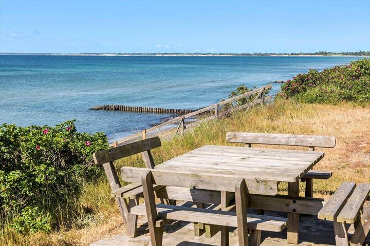 Ferienhaus für 4 Personen, mit Terrasse in Råbylille Strand - 2