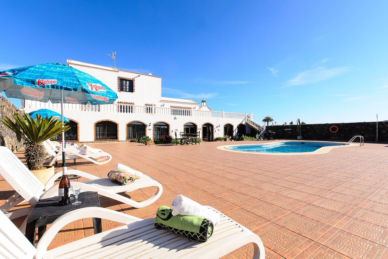 Casa vacanze "Villa Clara 3" con grande piscina, vista mozzafiato, terrazza e giardino in Tias, Lanzarote