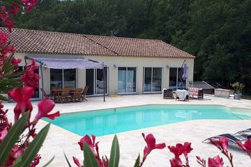 Gîte pour 4 personnes à Trets