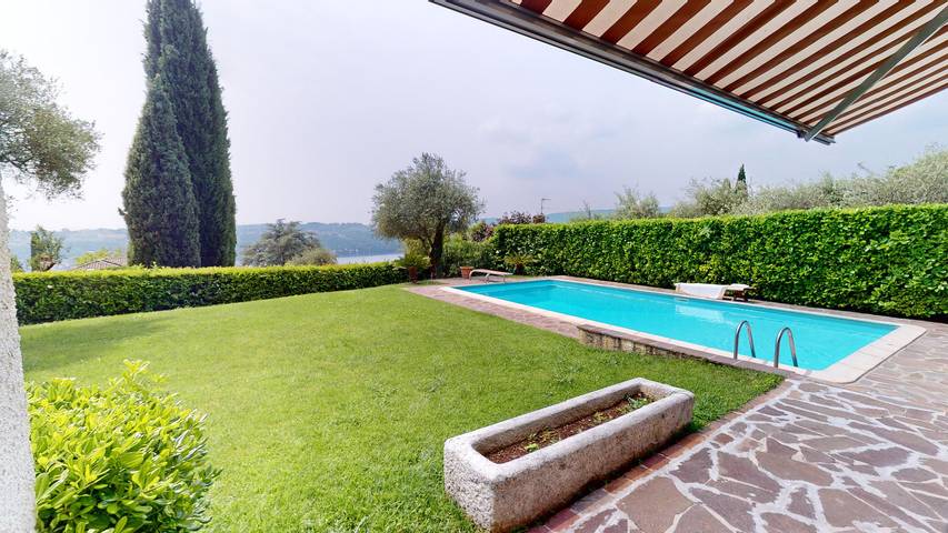 Ferienhaus für 6 Personen, mit Seeblick und Garten, mit Haustier in Gardasee-Lombardei - 2