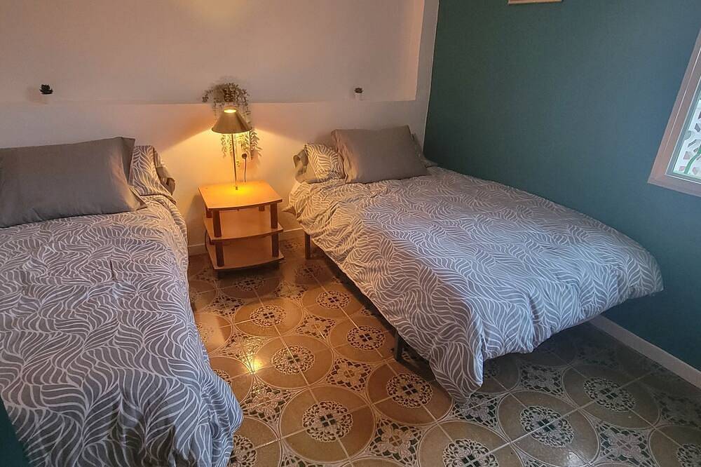 Vista Montaña - A Peaceful Villa Retreat in Calles, Valencia Provinz