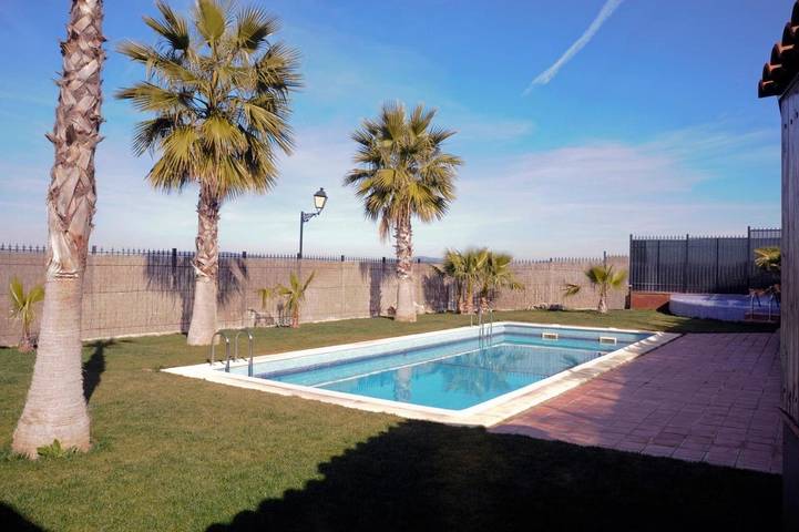 Casa rural con piscina para 3 personas, con vistas además de terraza y piscina en Provincia de Ciudad Real - 2
