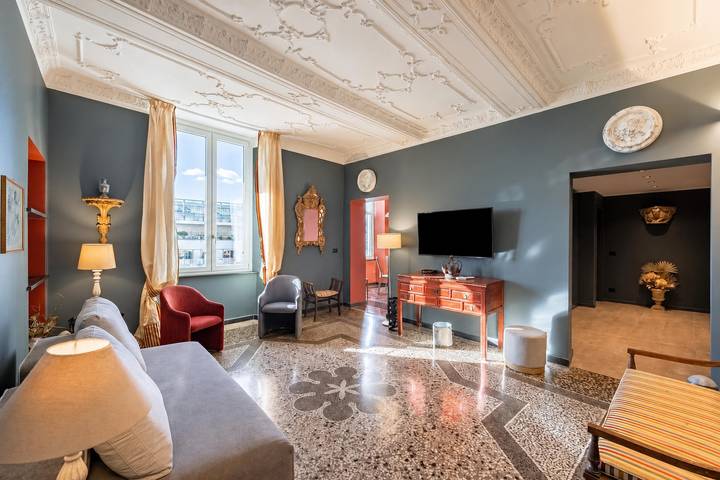 Appartamento vacanze per 8 persone, con Piscina per bambini a Genoa