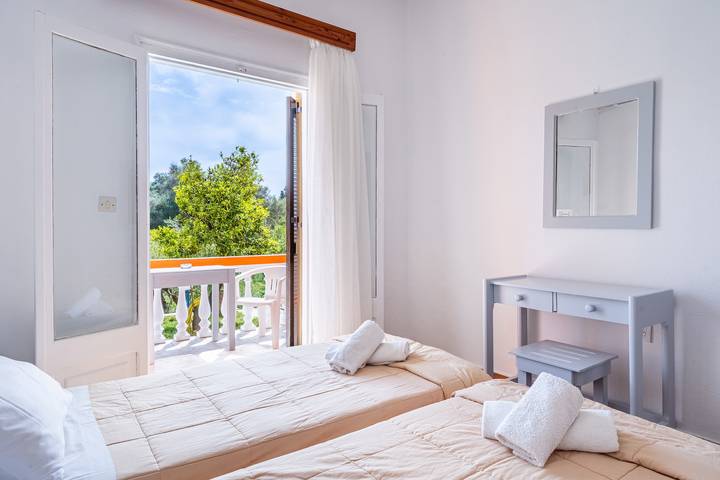 Hel studio-lejlighed, Studio for 2 personer med balkon in Korfu