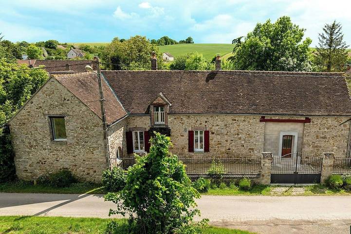 Location de vacances pour 5 personnes, avec jardin à Soligny-les-Étangs