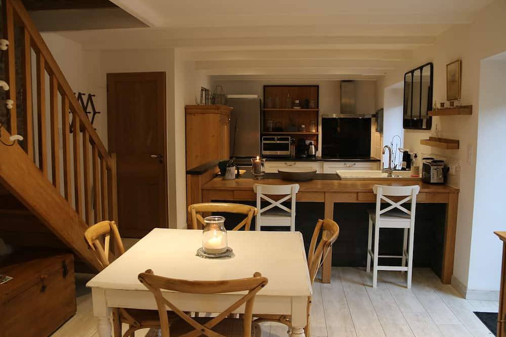 Lovely vacation home in the heart of Le Conquet in Le Conquet, Brest region