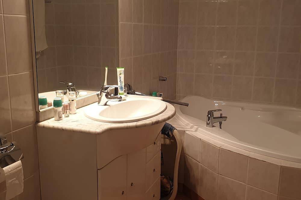 Geheel appartement, Cosy Duplex Avec vue mer in Boulouris, Middellandse Zeekust (Frankrijk)