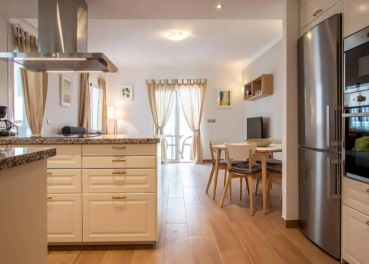 Apartamento entero, Apartamento de vacaciones para 2 personas con piscina in Nerja Centre, Nerja