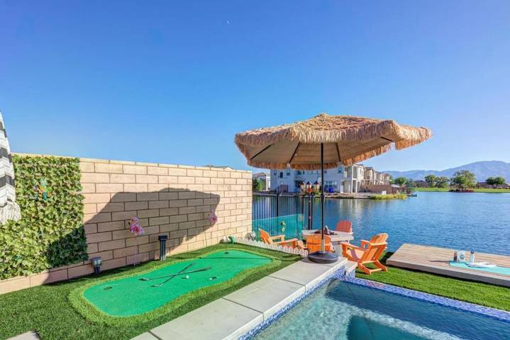 Ferienhaus für 12 Personen, mit Garten und Whirlpool sowie Pool - 1