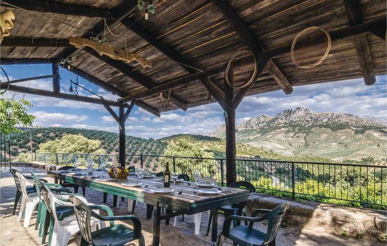 250 Sqft Wohnung: Pool, Feuerstelle, Grill in Rute, Sierras Subbéticas