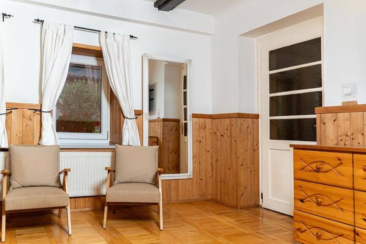 Location de vacances pour 4 personnes, avec terrasse et jardin, animaux acceptés à Tatabánya - 4