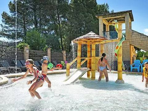 Mobilhome pour 4 Personnes in Le Muy, Costa mediterránea (Francia)