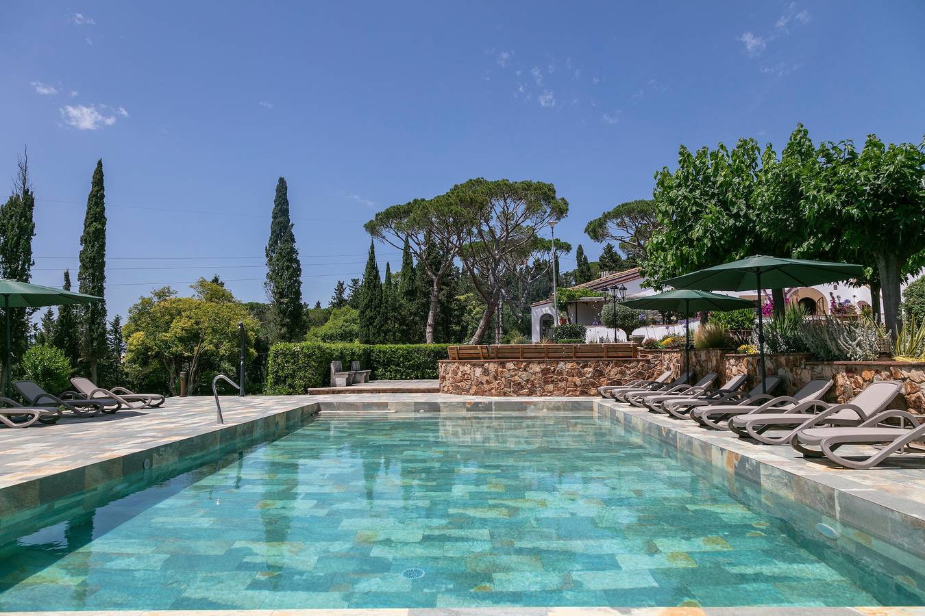 Villa 'Encanto Y Mirador' con vistas a la montaña, Wi-Fi y aire acondicionado in Tordera, Costa del Maresme