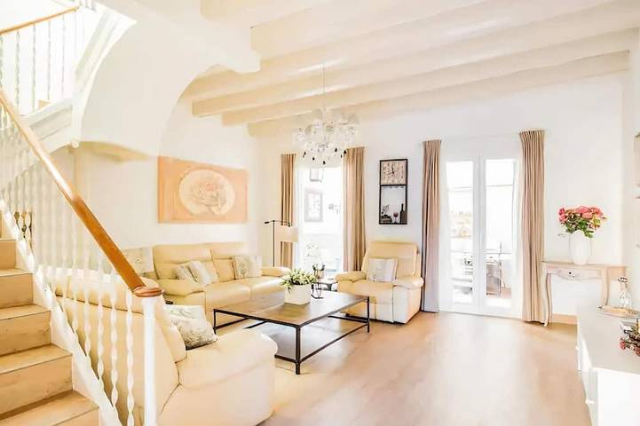 Gîte pour 9 personnes, avec balcon, animaux acceptés