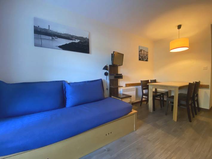 Gîte pour 4 personnes, avec terrasse dans Kerjouanno - 4