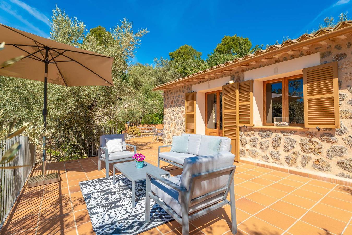 Es Coll D'En Pastor - Bonita casa de piedra con espaciosas terrazas en las montañas. Wifi Gratis in Fornalutx, Mallorca Oeste